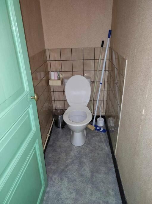 Le Nid Douillet Boheme Linge Fourni Lägenhet La Bourboule Exteriör bild